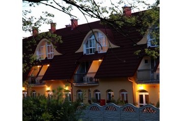 Hungary Privát Egerszalók, Exterior